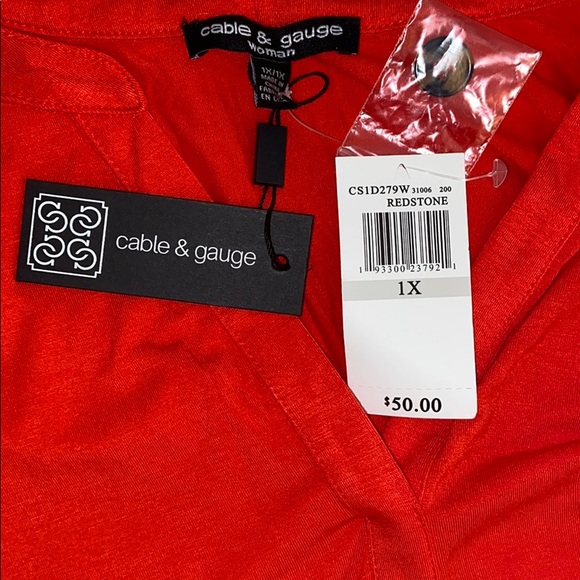 NWT CABLE & GAUGE tank top w/buttons on shoulders - Picture 4 of 4